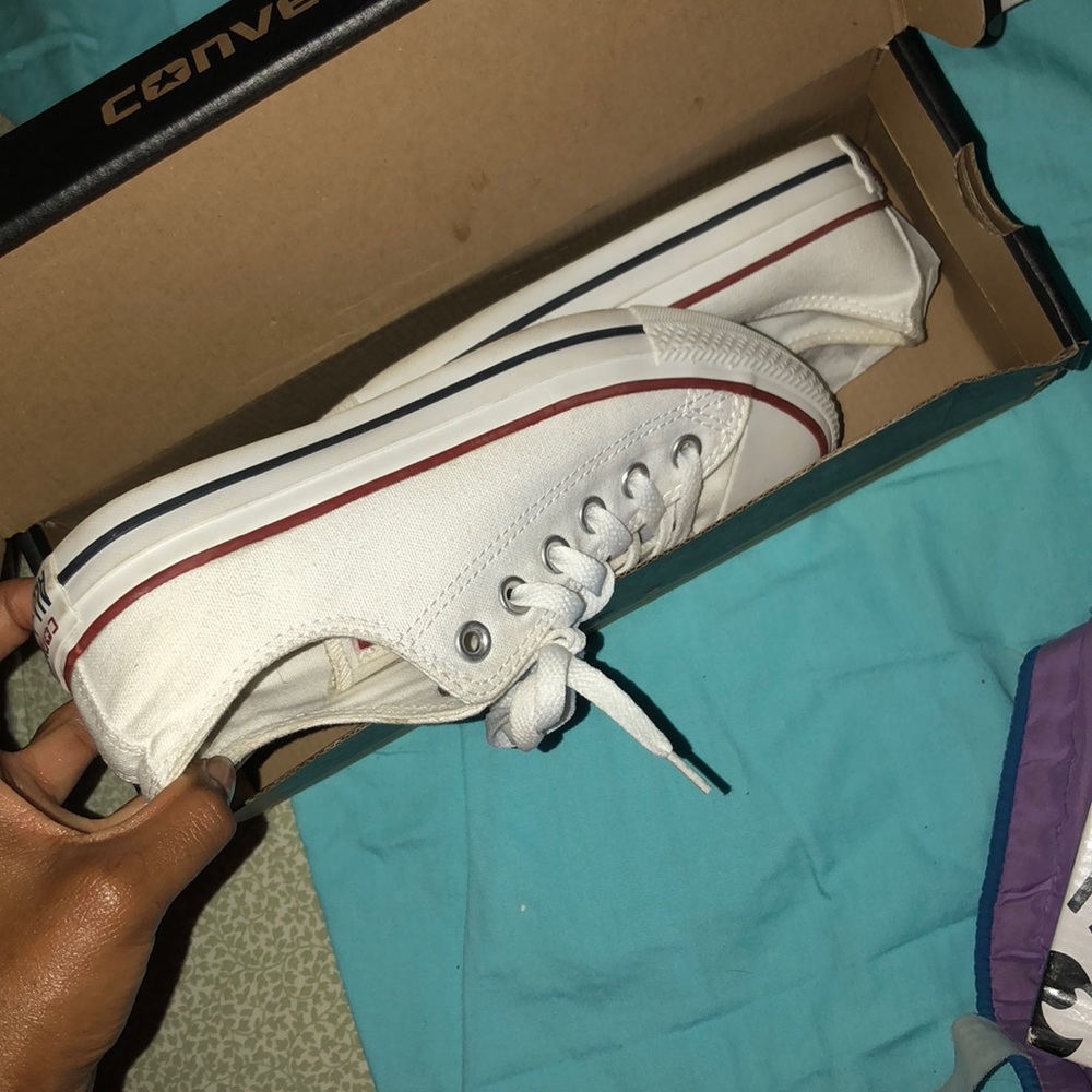 White converse in perfect condition